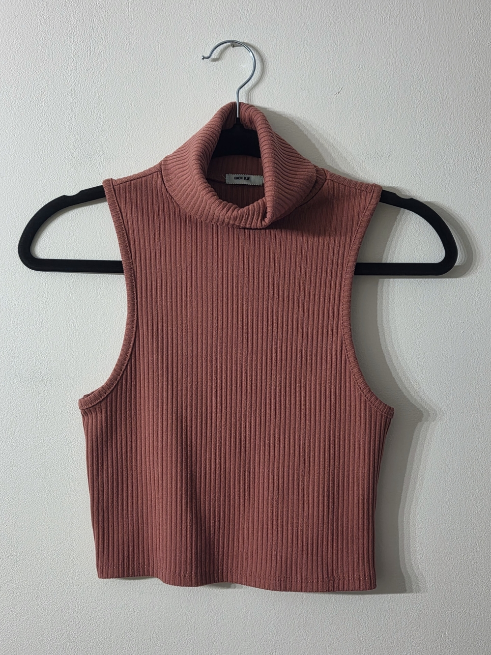 Kimchi Blue Sleeveless Ribbed Turtleneck